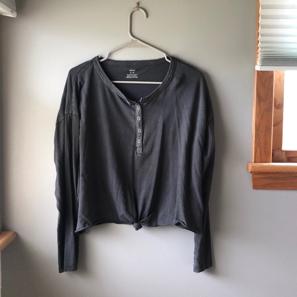 Distressed black long sleeve with tied front!